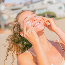 Load image into Gallery viewer, Classic Face Sunscreen SPF 50 White Tea Lotion